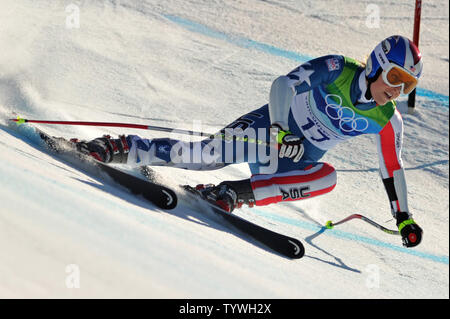 Stati Uniti d'America's Lindsey Vonn compete nel Signore' Super-G durante il invernali di Vancouver 2010 in Whistler, Canada il 20 febbraio 2010. Vonn ha conquistato l'argento con il tempo di 1:20.88. UPI/Kevin Dietsch Foto Stock