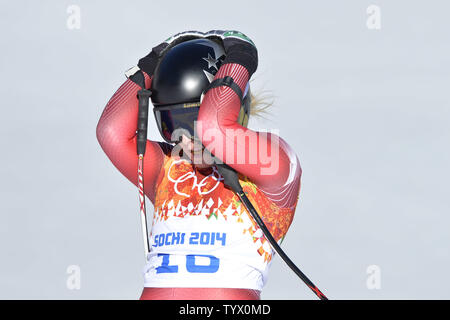 La Svizzera Lara Gut reagisce dopo aver finito terzo nel Signore' in discesa a Sochi 2014 Olimpiadi invernali il 12 febbraio 2014 in Krasnaya Polyana, Russia. UPI/Brian Kersey Foto Stock