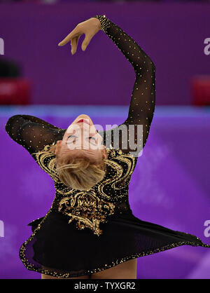 Emmi Peltonen di Finlandia compete nel Signore pattinaggio singolo breve programma durante il Pyeongchang 2018 Olimpiadi invernali, a Gangneung Ice Arena in Gangneung, Corea del Sud, il 21 febbraio 2018. Foto di Richard Ellis/UPI Foto Stock