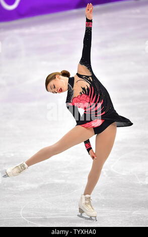 Isadora Williams del Brasile compete durante il signore di Pattinaggio di figura il pattinaggio gratuito finali all'Pyeongchang 2018 Olimpiadi invernali, in Gangneung Ice Arena in Gangneung, Corea del Sud, il 23 febbraio 2018. Foto di Kevin Dietsch/UPI Foto Stock