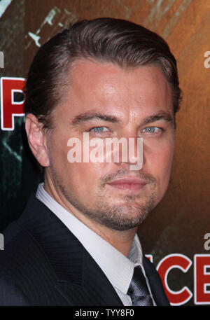 Leonardo Di Caprio arriva al francese premiere del film 'Inizio' a Parigi il 10 luglio 2010. UPI/David Silpa Foto Stock