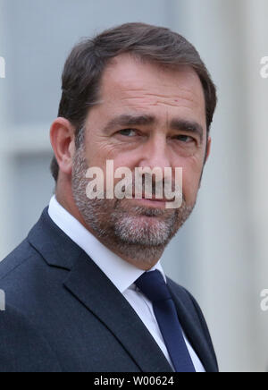 Ministero degli interni francese Christophe Castaner lascia l'Elysee Palace a seguito di un gabinetto ministeriale svoltosi a Parigi il 17 ottobre 2018. La riunione è stata la prima dal Presidente francese Emmanuel Macron ha annunciato un rimpasto del suo governo a seguito di una serie di rinunce. Foto di David Silpa/UPI Foto Stock