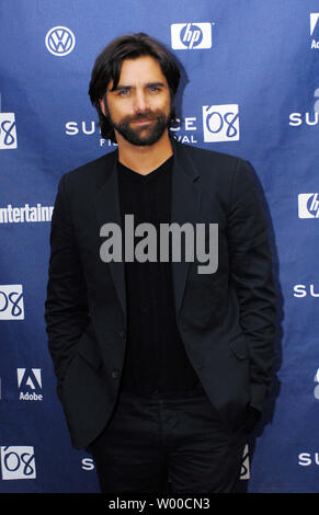 Attore John Stamos assiste la premiere del suo film "Un uva passa al sole" presso il Teatro Eccles durante il Sundance Film Festival di Park City, Utah il 23 gennaio 2008. (UPI foto/Alexis C. Glenn) Foto Stock