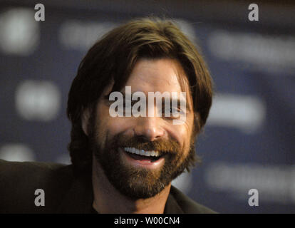 Attore John Stamos assiste la premiere del suo film "Un uva passa al sole" presso il Teatro Eccles durante il Sundance Film Festival di Park City, Utah il 23 gennaio 2008. (UPI foto/Alexis C. Glenn) Foto Stock