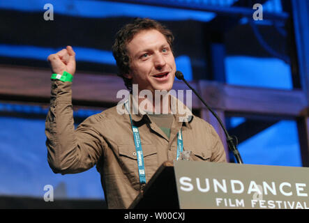 Cineoperatore Lol Crawley accetta l'eccellenza è la cinematografia Award nella categoria drammatico per il suo film "zavorra" al Sundance Film Festival cerimonia di premiazione presso il Racquet Club teatro in Park City, Utah il 26 gennaio 2008. (UPI foto/Alexis C. Glenn) Foto Stock