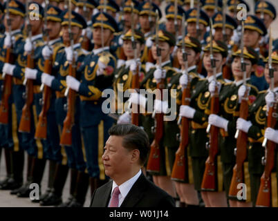 Il presidente cinese Xi Jinping assiste a capi di stato cerimonia di benvenuto presso la Sala Grande del popolo a Pechino il 28 maggio 2019. Xi ha chiamato per i cittadini cinesi per iniziare un moderno 'Long March", invocando un tempo di disagio dalla storia del paese come tutori per una lunga guerra commerciale con gli Stati Uniti. Foto di Stefano rasoio/UPI Foto Stock