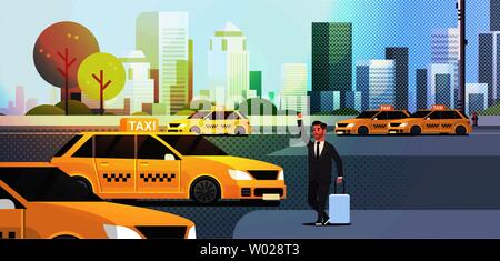 Imprenditore la cattura di taxi sulla strada business man in abbigliamento formale con i bagagli arrestando yellow cab city servizio di trasporto concetto cityscape Illustrazione Vettoriale