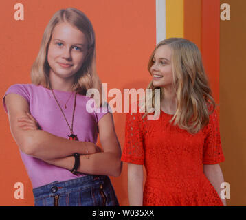 Membro del cast di riso Angourie assiste la premiere del motion picture comedy thriller 'l'Nice Guys" presso la leva TCL teatro cinese nella sezione di Hollywood di Los Angeles il 10 maggio 2016. Foto di Jim Ruymen/UPI Foto Stock