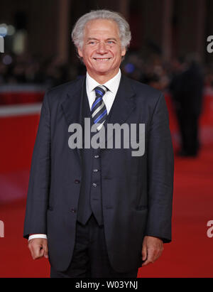 Giorgio Colangeli arriva sul tappeto rosso prima di una proiezione del film 'Alza la testa (alzare la testa)' durante la 4a Roma il Festival Internazionale del Film di Roma il 18 ottobre 2009. UPI foto/David Silpa Foto Stock