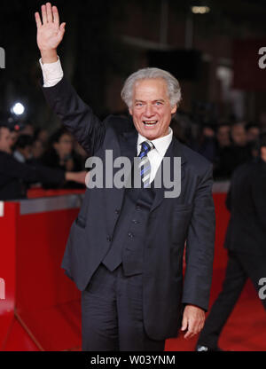 Giorgio Colangeli arriva sul tappeto rosso prima di una proiezione del film 'Alza la testa (alzare la testa)' durante la 4a Roma il Festival Internazionale del Film di Roma il 18 ottobre 2009. UPI foto/David Silpa Foto Stock