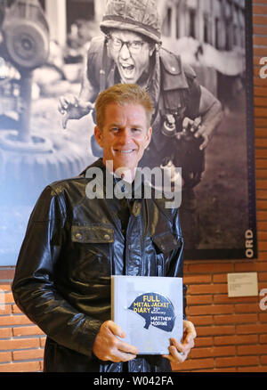 Matthew Modine arriva in corrispondenza della apertura di una mostra intitolata "Full Metal Jacket Diary Redux' durante la 7 Assemblea Roma Festival Internazionale del Film di Roma il 10 novembre 2012. UPI/David Silpa Foto Stock