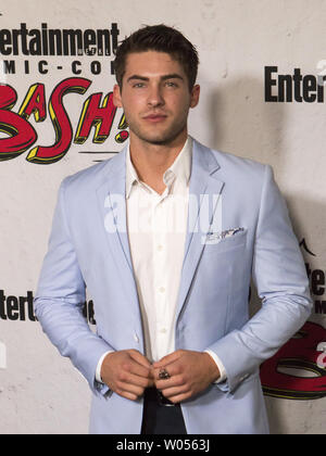 Attore Cody Christian assiste Entertainment Weekly il Comic-Con Bash svoltasi a galleggiante, Hard Rock Hotel di San Diego, in California, il 22 luglio 2017. Foto di Howard Shen/UPI Foto Stock