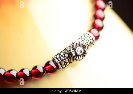 Garnet crystal bracelet necklace Foto Stock