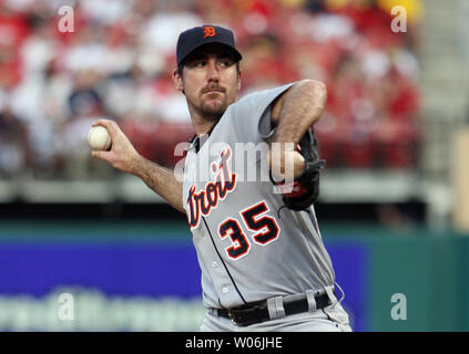 Detroit Tigers a partire lanciatore Justin Verlander offre un passo nella terza inning contro il St. Louis Cardinals al Busch Stadium di St Louis il 16 giugno 2009. (UPI foto/Bill Greenblatt) Foto Stock