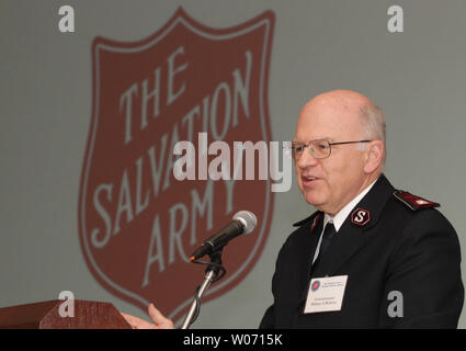 Esercito della salvezza Comandante Nazionale, Commissario William A. Roberts fa il suo commento all'Esercito della Salvezza Consiglio consultivo nazionale durante il loro incontro a San Luigi, il 15 settembre 2011. UPI/Bill Greenblatt Foto Stock