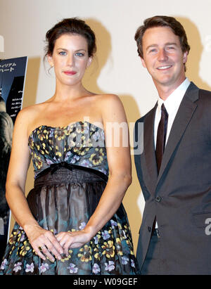 Attore Edward Norton (R) e attrice Liv Tyler assiste la premiere del film 'L'Incredibile Hulk' a Tokyo in Giappone, il 29 luglio 2008. (UPI foto/Keizo Mori) Foto Stock