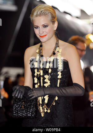 Il cantante Pixie Lott assiste la premiere mondiale per il film "corazzata" a Tokyo in Giappone, il 3 Aprile 2012.Il film sarà aperto il 13 aprile in Giappone. UPI/Keizo Mori Foto Stock