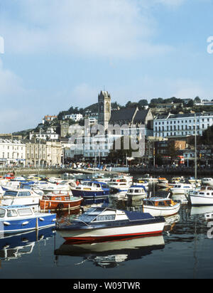 L'inglese della stazione balneare di Torquay è al centro del tratto di costa conosciuta come la Riviera Inglese' Devon. Foto Stock