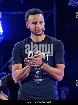 Golden State Warriors Point guard Stephen Curry assiste il caso di Sotto la corazza a Tokyo in Giappone il 11 settembre 2018. Foto di Keizo Mori/UPI Foto Stock