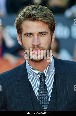 Liam Hemsworth arriva in corrispondenza della prima mondiale di "la sarta' a Roy Thomson Hall durante il Toronto International Film Festival di Toronto in Canada il 14 settembre 2015. Foto di Christine masticare/UPI Foto Stock