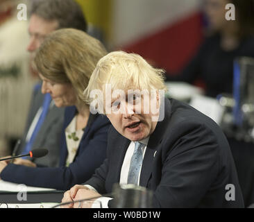 Boris Johnson, Regno Unito il Segretario agli indirizzi delegati alla prima sessione del 2018 Riunione dei Ministri degli Esteri sulla sicurezza e la stabilità sulla penisola coreana in Vancouver, British Columbia, 16 gennaio 2018. Gli Stati Uniti e il Canada sono congiuntamente che ospita la riunione. Foto di Heinz Ruckemann/UPI Foto Stock