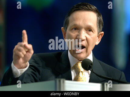 Candidato presidenziale democratico sost. Dennis Kucinich (D-OH) parla alla Federazione Americana di stato, County e dipendenti comunali (AFSCME) 2007 leadership nazionale conferenza a Washington il 19 giugno 2007. Oltre 2000 Soci di AFSCME riuniti a Washington per la conferenza annuale e per ascoltare cinque candidati presidenziali. (UPI foto/Kevin Dietsch) Foto Stock