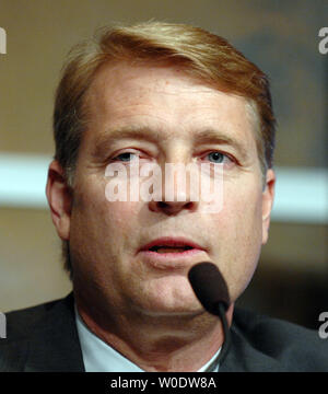 NASA stadio superiore Element Manager Danny Davis parla durante la conferenza stampa annunciando la Boeing come contraente per lo stadio superiore elemento dell'Ares I razzo al quartier generale della NASA a Washington il 28 agosto 2007. Il razzo porterà gli astronauti sulla Stazione spaziale internazionale e la Luna. (UPI foto/Roger L. Wollenberg) Foto Stock