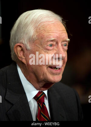 L ex Presidente Jimmy Carter testimonia circa la sicurezza energetica prima del Senato Comitato delle Relazioni Estere sul Campidoglio di Washington il 12 maggio 2009. (UPI foto/David Brody) Foto Stock