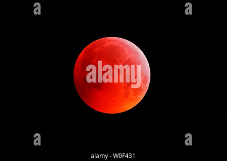 Seine et Marne. Eclissi lunare totale del 21 gennaio 2019. Foto Stock