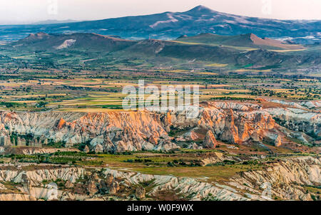 La Turchia, Goreme parco nazionale e siti di roccia della Cappadocia, paesaggio (Patrimonio Mondiale UNESCO) Foto Stock