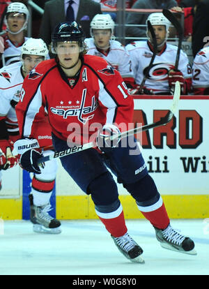 Washington capitali " Nicklas Backstrom è visto sul ghiaccio contro Carolina Hurricanes' durante il primo periodo al Verizon Center di Washington il 29 marzo 2011. UPI/Kevin Dietsch Foto Stock