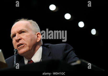 Il Direttore della CIA nominee John Brennan testimonia durante il suo senato i rapporti con l'estero conferma audizione in Washington, DC il 7 febbraio 2013. UPI/Kevin Dietsch Foto Stock