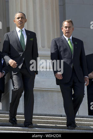 Il presidente Barack Obama passeggiate con le casse di casa John Boehner (R-OH) che lasciano un pranzo con il Primo Ministro irlandese Enda Kenny su Capitol Hill su Marzo 19, 2013 a Washington D.C. UPI/Kevin Dietsch Foto Stock