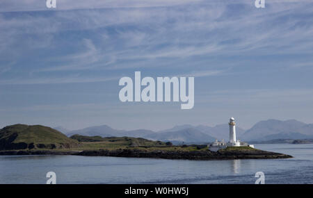 Isle of Mull dalla traversata in mare su Caledonian Macbrayne traghetto per auto a Craignure da Oban, Argyll and Bute, Scozia, terminale per Calmac traghetto per auto Foto Stock