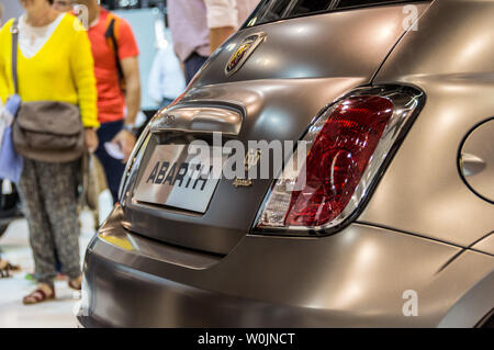 Fiat Abarth 695 biposto Automobile fiera di Barcellona, in Catalogna, Spagna. Foto Stock