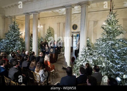 Presidente Donald Trump parla il repubblicano fattura fiscale durante un evento alla Casa Bianca il 13 dicembre 2017 a Washington D.C. Trump era unita da famiglie che beneficeranno del piano fiscale. Foto di Kevin Dietsch/UPI Foto Stock