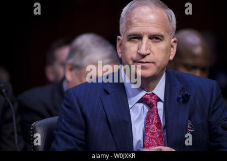 National Geospatial Intelligence Agency regista Robert Cardillo testimonia davanti al Senato selezionare comitato di intelligence nel corso di una audizione circa 'World Wide minacce,' il 13 febbraio 2018 a Washington, DC. Foto di Pete Marovich/UPI Foto Stock