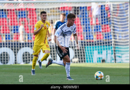 Bologna, Italia. Il 27 giugno, 2019. Soccer, U-21 uomini: EM, Germania - Romania, ultimo round, semi-finale: Luca Waldschmidt dalla Germania in azione. Credito: Cezaro De Luca/dpa/Alamy Live News Foto Stock