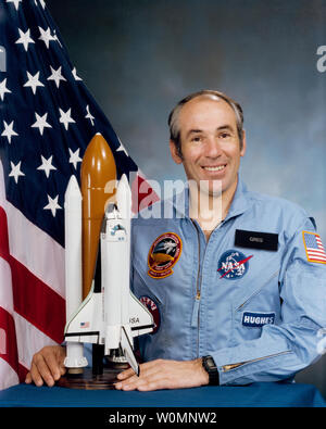 Gazzetta NASA ritratto, adottate nel 1985, di Gregorio B. Jarvis, Payload Specialist per STS-51-L. Il 28 gennaio 1986, a 11:39 a.m. EST, lo Space Shuttle Challenger e i suoi sette membri dell'equipaggio sono stati persi quando la rottura di una guarnizione toroidale nel diritto a razzo a propellente solido Booster ha causato un'esplosione 73 secondi dopo il lancio. UPI Foto Stock