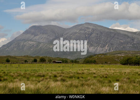 Il fronte sud della montagna Arkle nel northern Highlands scozzesi, Gran Bretagna Foto Stock