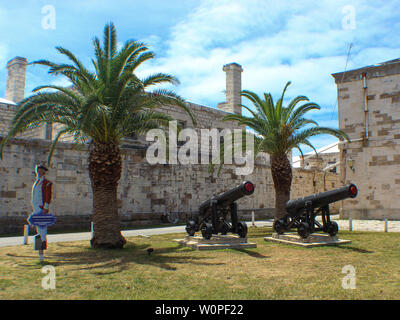 Fort cortile, Royal Dockyard, Bermuda Foto Stock