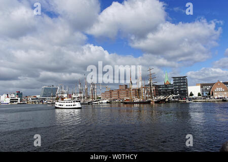 Kiel, Germania - 23 Giugno 2018: impressioni di Tall Ship Parade durante la settimana di Kiel 2018 Foto Stock