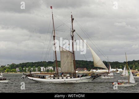 Kiel, Germania - 23 Giugno 2018: impressioni di Tall Ship Parade durante la settimana di Kiel 2018 Foto Stock