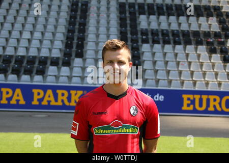 Patrick Kammerbauer (SC Freiburg), - SC Freiburg Mannschaftsfoto 2018-19 Foto Stock