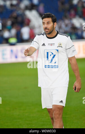 Claudio Pizarro bei 'Mertes Homecoming' in der HDI Arena di Hannover am 13.10.2018 Foto Stock