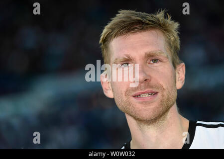 Per Mertesacker bei 'Mertes Homecoming' in der HDI Arena di Hannover am 13.10.2018 Foto Stock