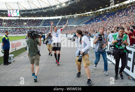 Per Mertesacker bei 'Mertes Homecoming' in der HDI Arena di Hannover am 13.10.2018 Foto Stock