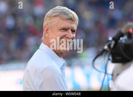 Arsène Wenger bei 'Mertes Homecoming' in der HDI Arena di Hannover am 13.10.2018 Foto Stock