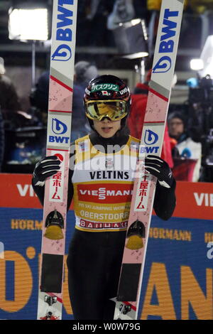 Ryoyu Kobayashi (Giappone /JAP) in der Qualifikation Vierschanzentournee Oberstdorf 18-19 Foto Stock