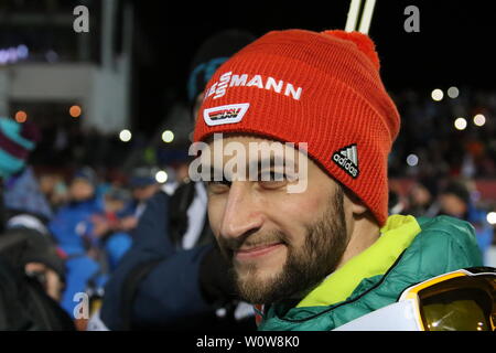 Markus Eisenbichler (TSV Siegsdorf) beim Auftaktspringen Vierschanzentournee 18-19 Oberstdorf Foto Stock